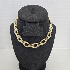 GOLD TONE CHOKER STYLE NECKLACE - Lisner